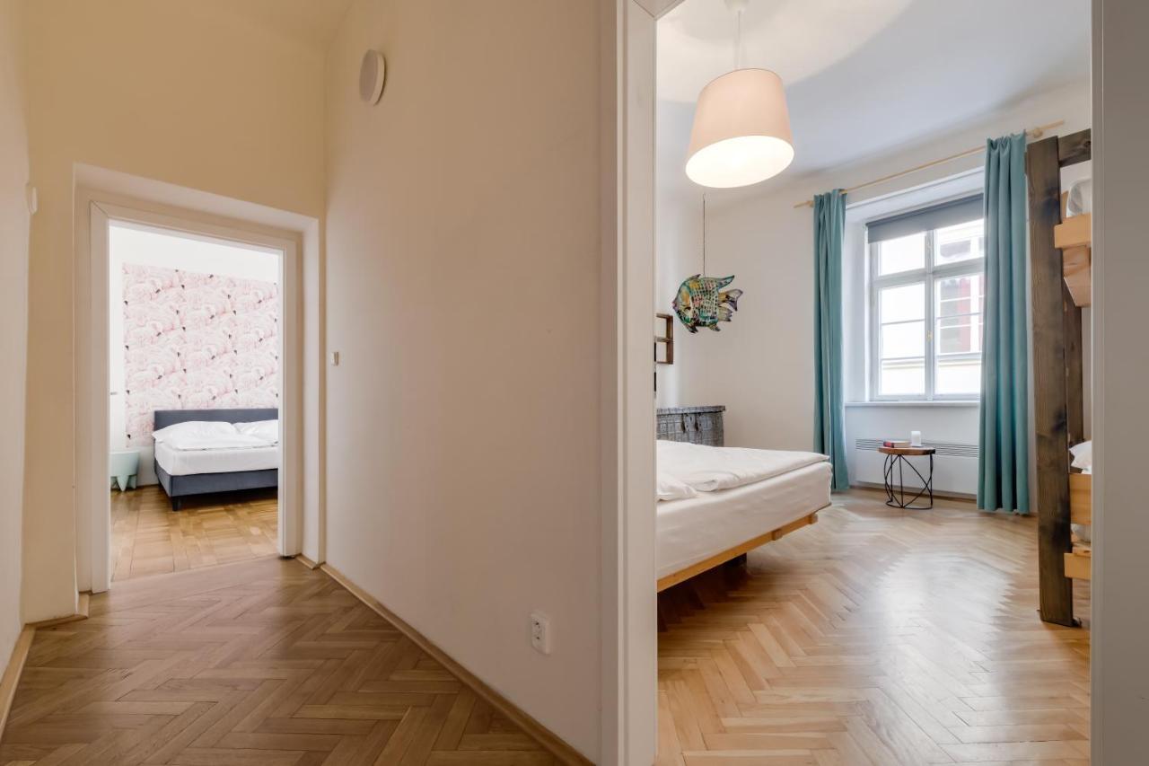 Curiosity Apartments プラハ エクステリア 写真
