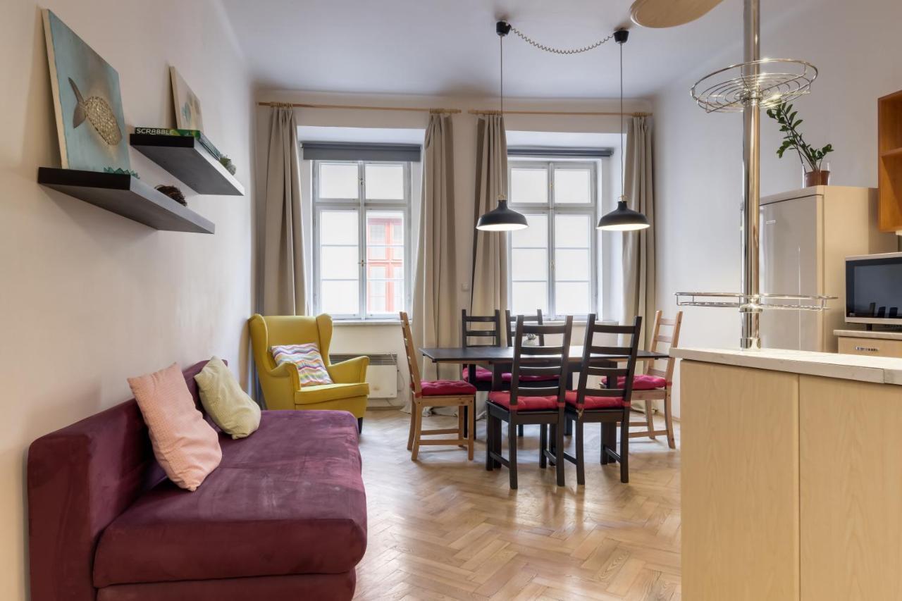 Curiosity Apartments プラハ エクステリア 写真