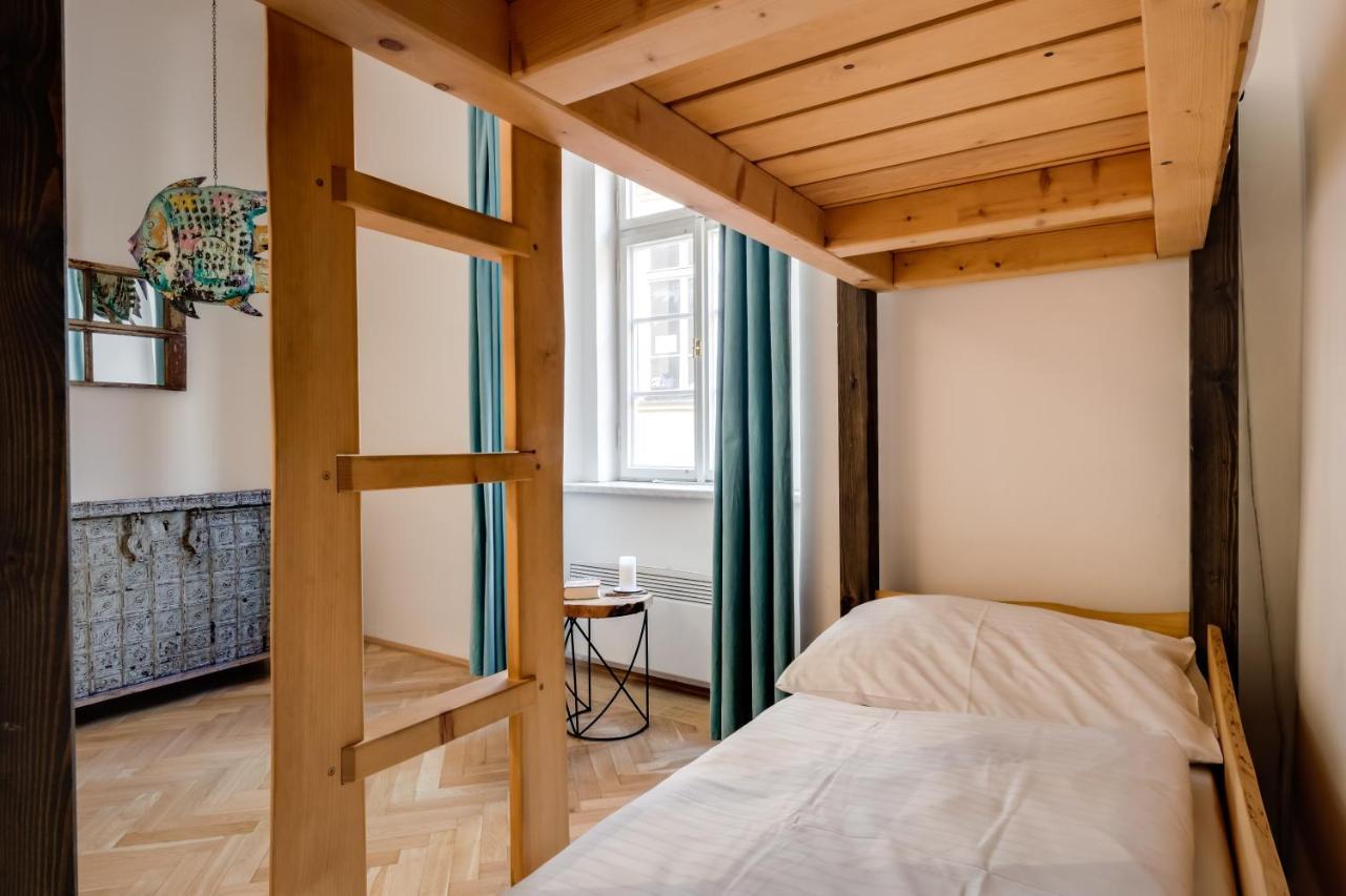 Curiosity Apartments プラハ エクステリア 写真
