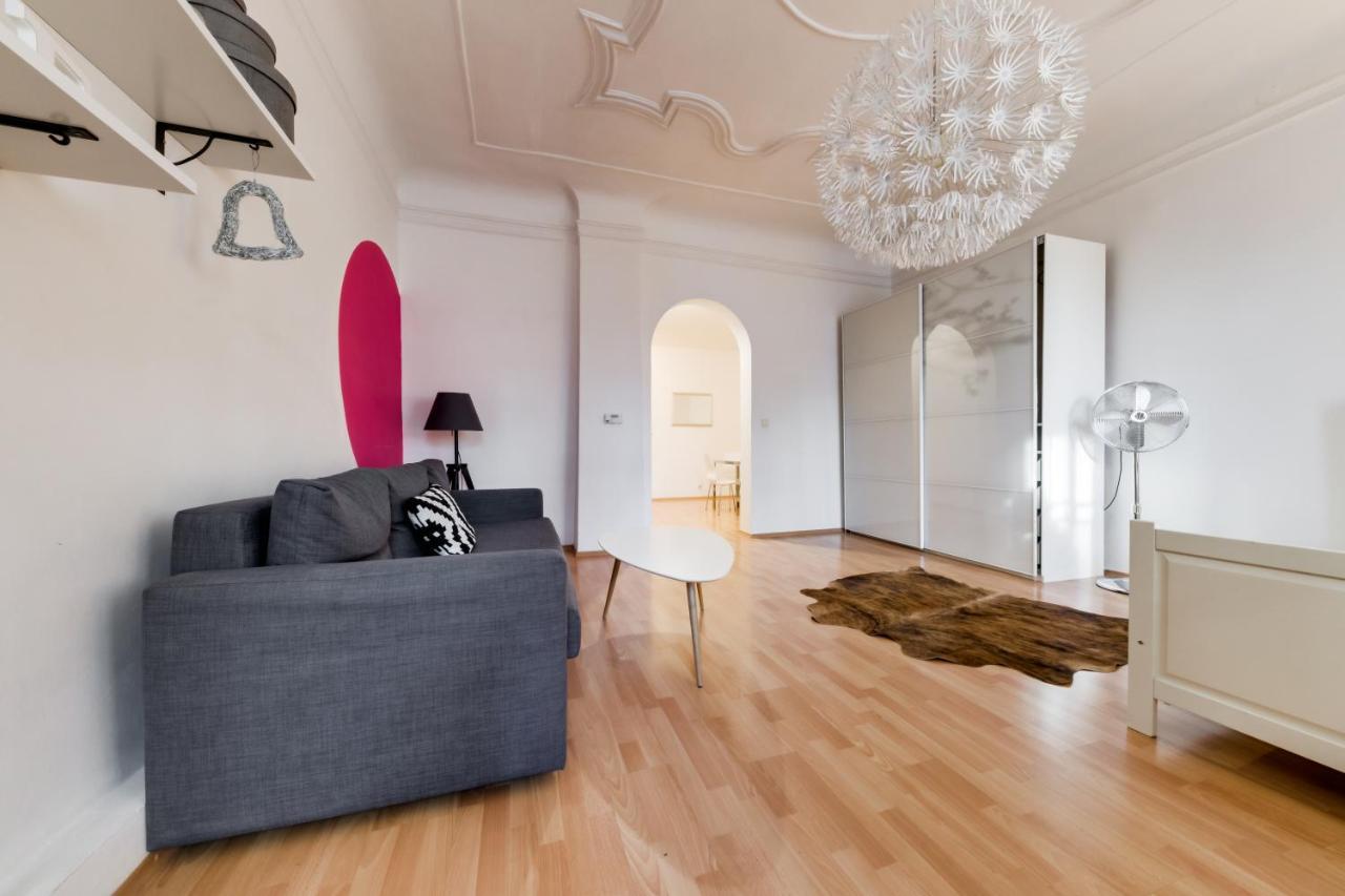 Curiosity Apartments プラハ エクステリア 写真