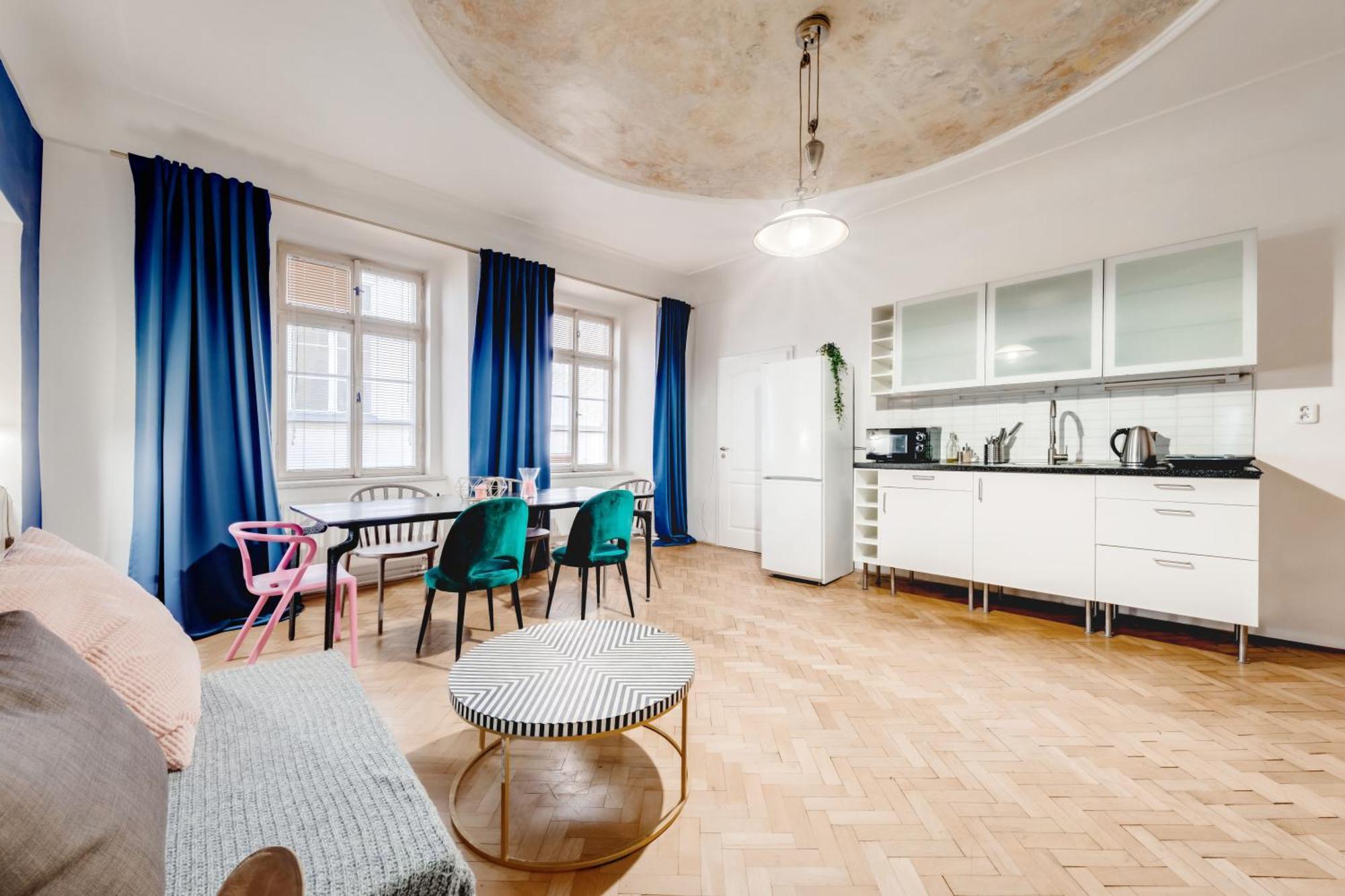 Curiosity Apartments プラハ エクステリア 写真
